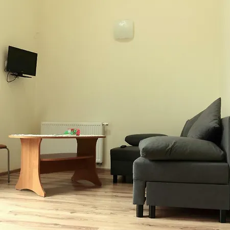 דירה Przy Trakcie Cesarskim וגיירסקה גורקה